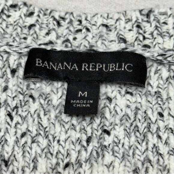 Banana Republic Marled V-Neck Tunic Sweater - Size Medium - Picture 9 of 16